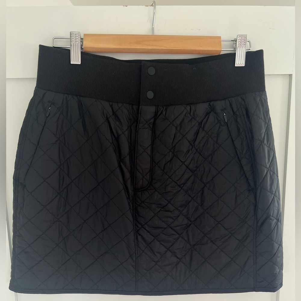 Athleta mini skirt